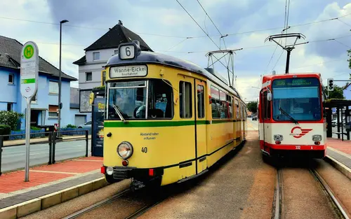 Foto historische Straßenbahnen